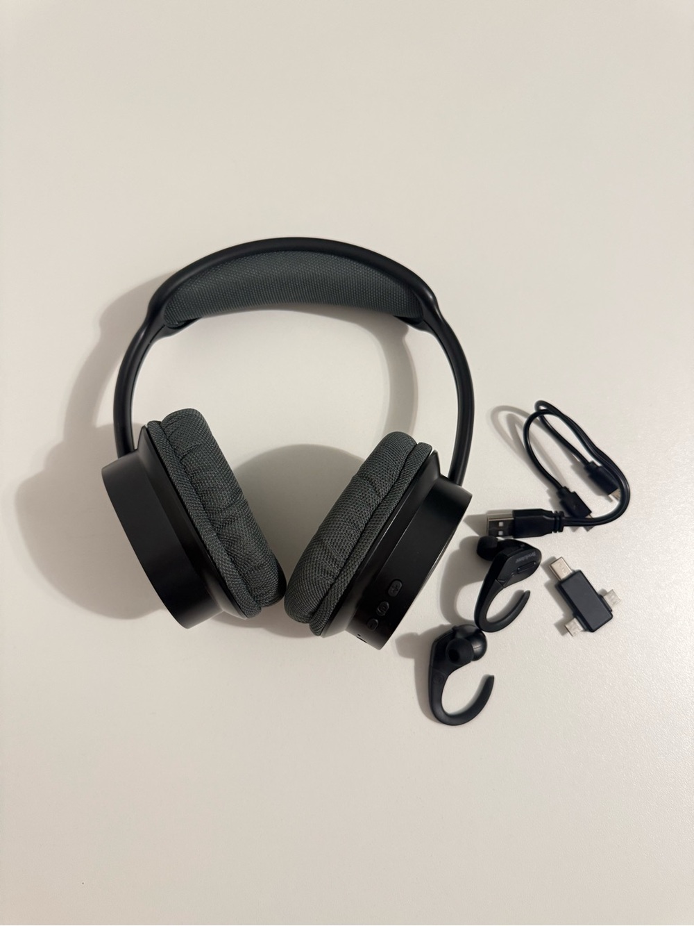 Over-Ear Wireless Headphones with Earbuds and Accessories black/gray